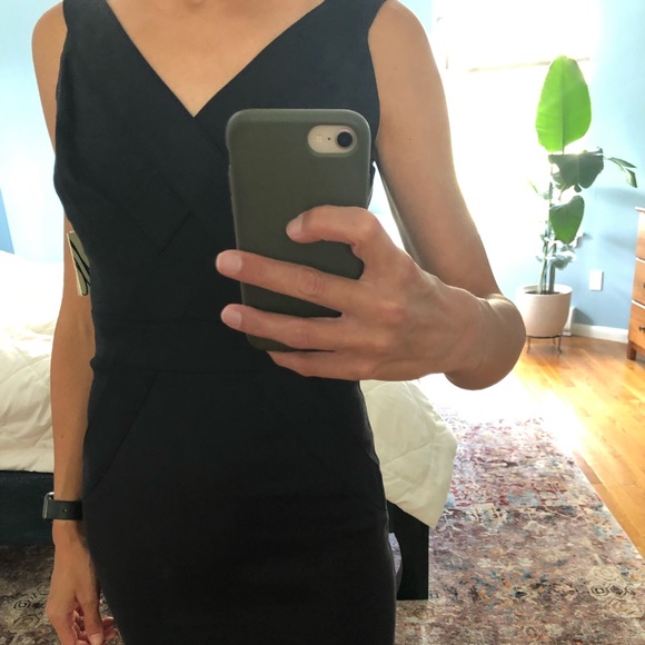 Fitted and flattering Milly dress - Picture 3 of 5